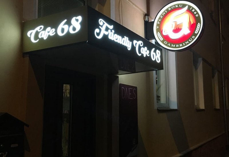 Friendly Cafe 68