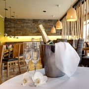 Pizzeria hotel Sharingham