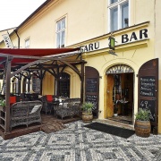 Restaurace a vinárna U Císařů