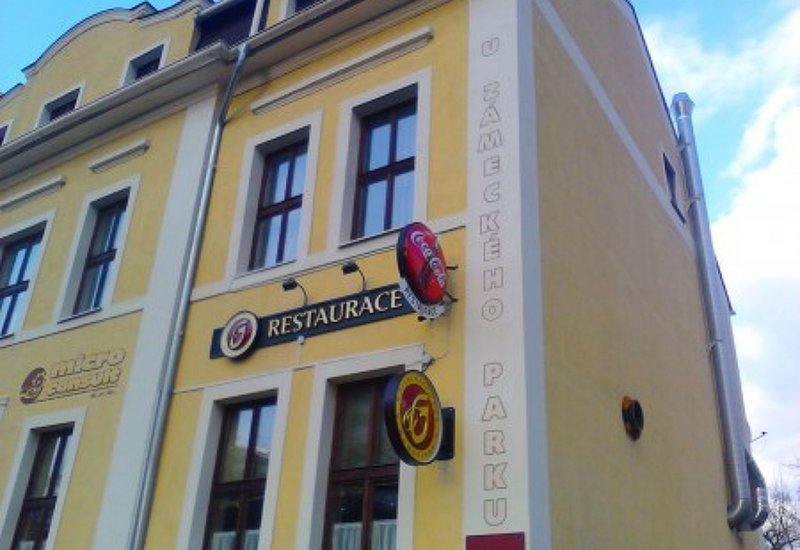 U Zámeckého parku