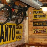 Bar 66
