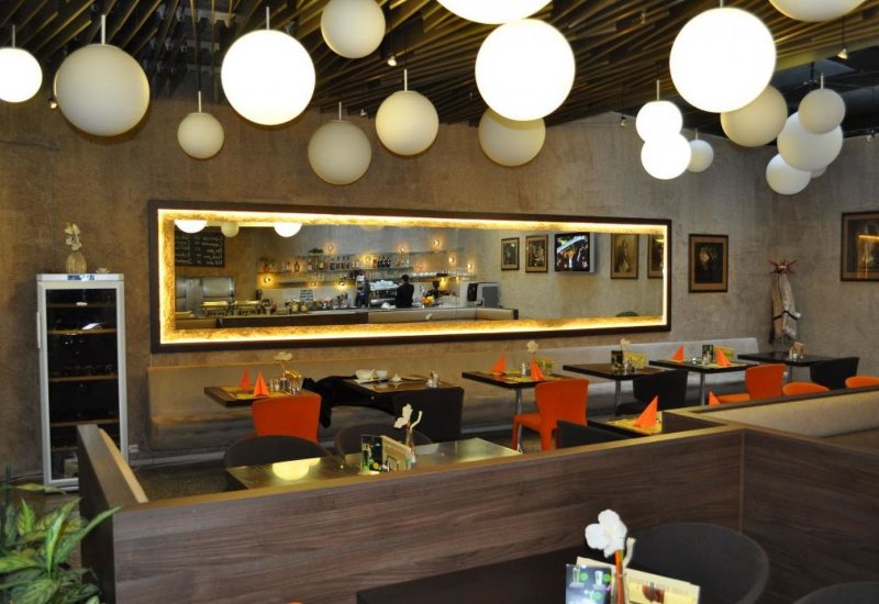 MY Bistro &amp; Café