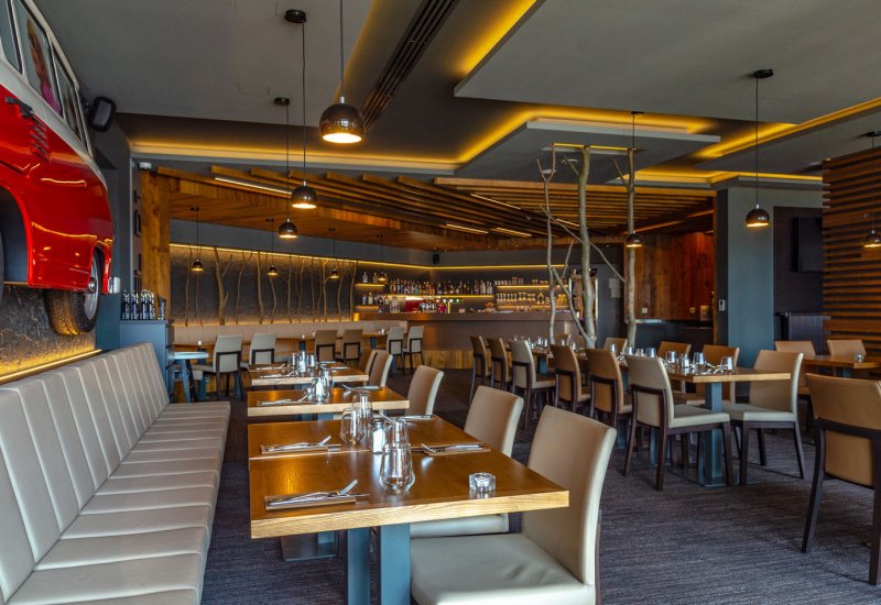 Restaurant &amp; Pub D1