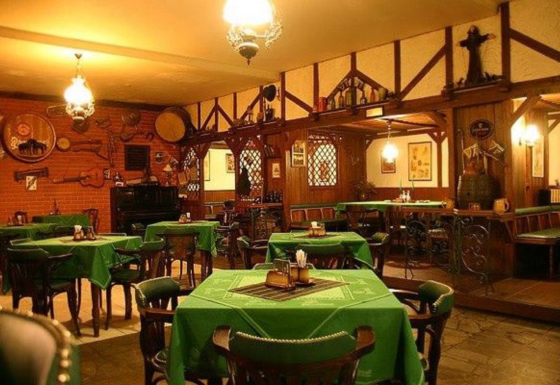 Zahradní restaurace hotelu Černý kůň
