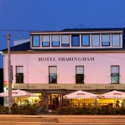 Pizzeria hotel Sharingham