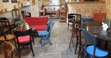Velbloud Café