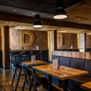 Restaurant &amp; Pub D1