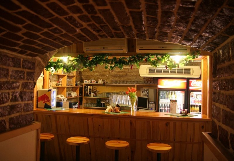 RESTAURACE 29