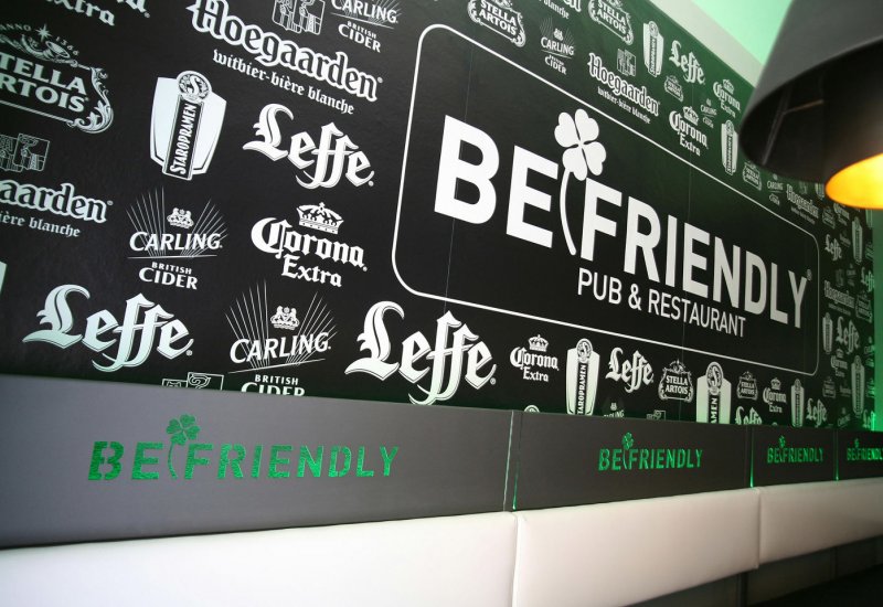 Be Friendly (U Karlínského přístavu)
