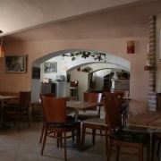 Vinotéka a vinný bar Vinové