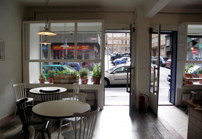 Bistro 8