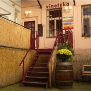 Vinotéka ve dvoře