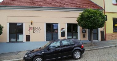 Vinárna Pěna dní