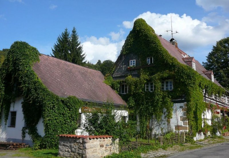 U Uhlířů