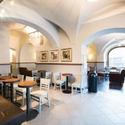 Starbucks Coffee Malostranské náměstí