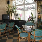 Le Cafe