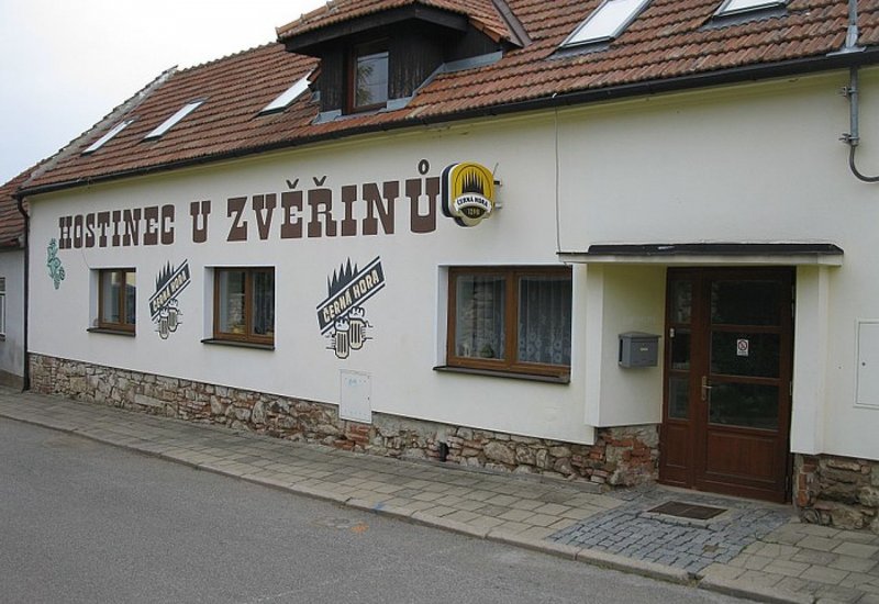 Pohostinství U Zvěřinů &amp; zahrádka Ahoj