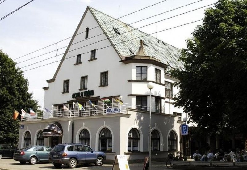 Restaurace Hotelu U jezírka a Hospůdka U Vozků
