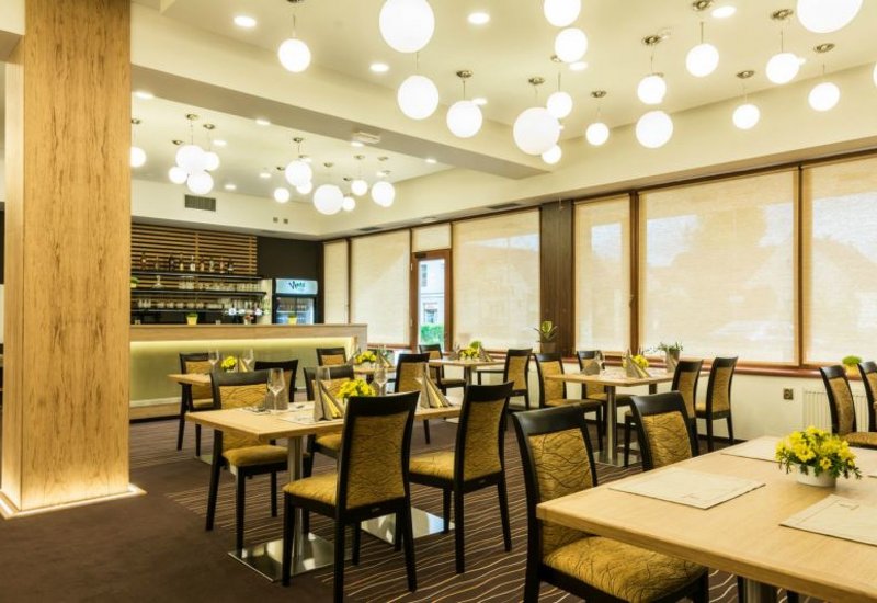 Design restaurace hotelu Lužnice