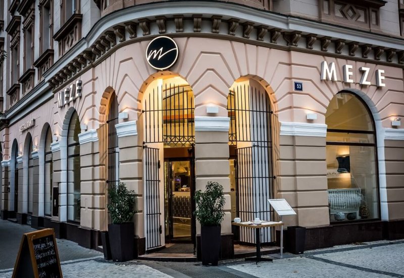 MEZE Restaurant