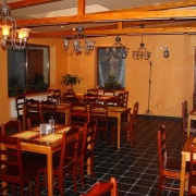 Oskar restaurant-klub-café
