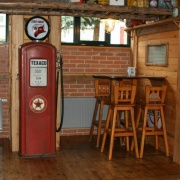 Bar 66